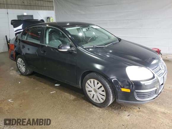✅ 2010 Volkswagen Jetta S • VIN: 3VWJZ7AJ6AM002132 • Lot: 61124255. Listed on Copart with 233,751 mi. Free auction sales archive from the USA and detailed vehicle history report at DreamBid. Image 4.