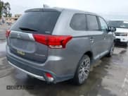 ✅ 2018 Mitsubishi Outlander ES • VIN: JA4AZ3A34JJ001775 • Лот: 41725639. Опубликован ранее на IAAI с пробегом 100 266 миль. Бесплатный доступ к архиву аукционных продаж из США и подробный отчёт об истории автомобиля на DreamBid. Изображение 4.