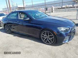 ✅ 2022 Mercedes-Benz E 350 • VIN: W1KZF8DB5NB098654 • Lot: 42683686. Wystawiony na IAAI z przebiegiem 56 905 mil. Bezpłatny archiwum sprzedaży aukcyjnych z USA i szczegółowy raport historii pojazdu na DreamBid. Zdjęcie 1.