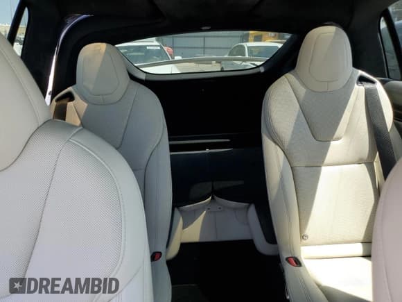 ✅ 2023 Tesla Model X • VIN: 7SAXCBE52PF417849 • Lot: 63702015. Wystawiony na Copart z przebiegiem 35 357 mil. Bezpłatny archiwum sprzedaży aukcyjnych z USA i szczegółowy raport historii pojazdu na DreamBid. Zdjęcie 10.