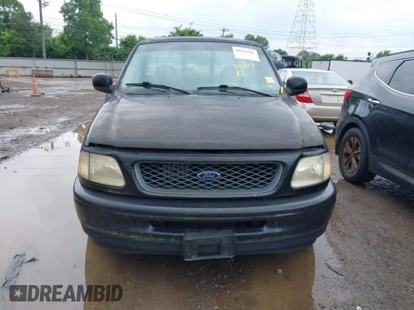 ✅ 1998 Ford F-150 • VIN: 1FTYF17W0WNC12927 • Lot: 42621641. Listed on IAAI with 251,079 mi. Free auction sales archive from the USA and detailed vehicle history report at DreamBid. Image 12.