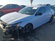 ✅ 2024 Nissan Altima SR • VIN: 1N4BL4CV1RN377201 • Lot: 43491774. Wystawiony na IAAI z przebiegiem 14 713 mil. Bezpłatny archiwum sprzedaży aukcyjnych z USA i szczegółowy raport historii pojazdu na DreamBid. Zdjęcie 2.