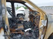 ✅ 2020 Chevrolet Silverado 1500 LT • VIN: 3GCUYDED4LG169905 • Lot: 42394223. Listed on IAAI with Not provided. Free auction sales archive from the USA and detailed vehicle history report at DreamBid. Image 5.