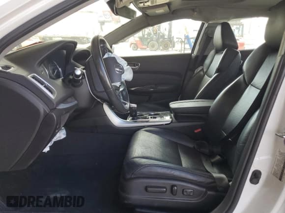 ✅ 2019 Acura TLX Technology • VIN: 19UUB1F5XKA005161 • Lot: 66411595. Listed on Copart with 72,303 mi. Free auction sales archive from the USA and detailed vehicle history report at DreamBid. Image 7.