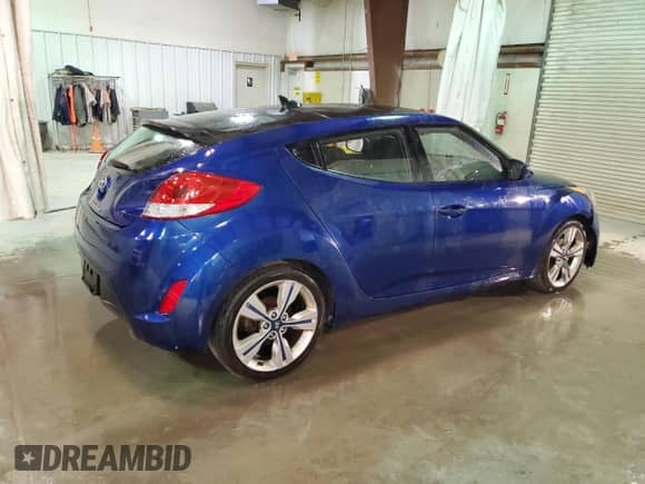 2017 Hyundai Veloster с VIN KMHTC6AD4HU323833, выставлен на аукционе Copart как лот 61636793 с пробегом 86 431 миль миль и . История ставок и продаж доступна на DreamBid. Изображение 3.
