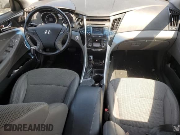 ✅ 2014 Hyundai Sonata Limited • VIN: 5NPEC4AB3EH942946 • Lot: 69773844. Listed on Copart with 117,644 mi. Free auction sales archive from the USA and detailed vehicle history report at DreamBid. Image 8.