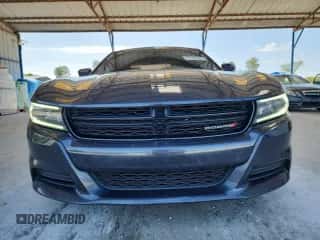 2019 Dodge Charger SXT z VIN 2C3CDXBG7KH657448, wystawiony jako Copart lot #71935675 z przebiegiem 183 071 mil mil oraz Czysty tytuł • Clean title. Historia ofert i sprzedaży dostępna na DreamBid. Obrazek 5.