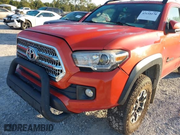 ✅ 2017 Toyota Tacoma SR5 • VIN: 5TFCZ5AN6HX112752 • Лот: 43118170. Опубликован ранее на IAAI с пробегом 162 002 миль. Бесплатный доступ к архиву аукционных продаж из США и подробный отчёт об истории автомобиля на DreamBid. Изображение 6.