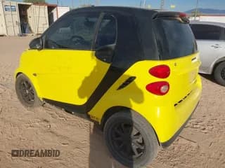 ✅ 2008 Smart fortwo Pure • VIN: WMEEJ31X98K175364 • Lot: 43646837. Wystawiony na IAAI z przebiegiem 172 027 mil. Bezpłatny archiwum sprzedaży aukcyjnych z USA i szczegółowy raport historii pojazdu na DreamBid. Zdjęcie 3.