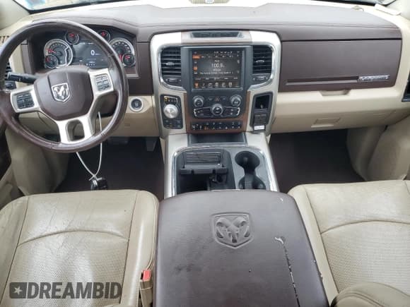 ✅ 2016 Ram 1500 Laramie • VIN: 1C6RR7JT6GS112600 • Lot: 61682185. Listed on Copart with 150,809 mi. Free auction sales archive from the USA and detailed vehicle history report at DreamBid. Image 8.