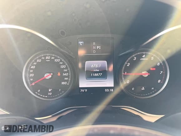 ✅ 2018 Mercedes-Benz GLC 300 • VIN: WDC0G4JB5JV015434 • Lot: 91678655. Listed on Copart with 118,877 mi. Free auction sales archive from the USA and detailed vehicle history report at DreamBid. Image 8.