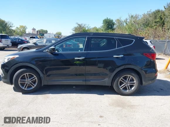 ✅ 2017 Hyundai Santa Fe 2.4L • VIN: 5XYZU3LB8HG447515 • Лот: 43413677. Опубликован ранее на IAAI с пробегом 126 060 миль. Бесплатный доступ к архиву аукционных продаж из США и подробный отчёт об истории автомобиля на DreamBid. Изображение 14.