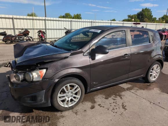 2015 Chevrolet Sonic LT с VIN 1G1JC6SB1F4148066, выставлен на аукционе Copart как лот 64134855 с пробегом 107 831 миль миль и Списание • Salvage title. История ставок и продаж доступна на DreamBid. Изображение 1.