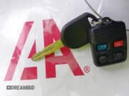 ✅ 2004 Ford Explorer XLS • VIN: 1FMZU72K64UA30908 • Lot: 43730390. Wystawiony na IAAI z przebiegiem 141 274 mil. Bezpłatny archiwum sprzedaży aukcyjnych z USA i szczegółowy raport historii pojazdu na DreamBid. Zdjęcie 11.