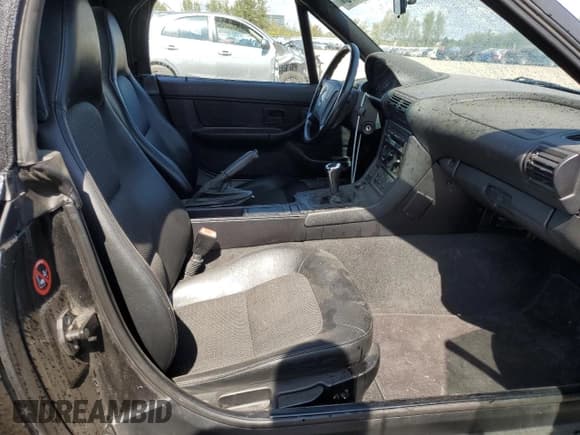 ✅ 1997 BMW 3 Series Z3 1.9 • VIN: 4USCH7329VLB78715 • Лот: 80385315. Опубликован ранее на Copart с пробегом 198 382 миль. Бесплатный доступ к архиву аукционных продаж из США и подробный отчёт об истории автомобиля на DreamBid. Изображение 10.