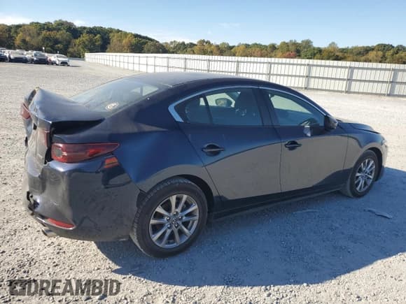 ✅ 2021 Mazda 3 S • VIN: 3MZBPAAL8MM252646 • Lot: 82567585. Listed on Copart with 64,483 mi. Free auction sales archive from the USA and detailed vehicle history report at DreamBid. Image 3.