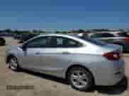 2018 Chevrolet Cruze LT with VIN 1G1BE5SM9J7195377, listed as a Copart auction lot 66462935 with 136,877 mi miles and Salvage title. Bid and sale history available at DreamBid. Image 2.