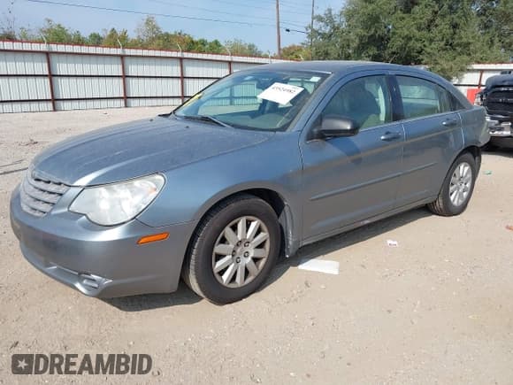 ✅ 2008 Chrysler Sebring LX • VIN: 1C3LC46K48N226744 • Lot: 43524982. Wystawiony na IAAI z przebiegiem 146 977 mil. Bezpłatny archiwum sprzedaży aukcyjnych z USA i szczegółowy raport historii pojazdu na DreamBid. Zdjęcie 2.