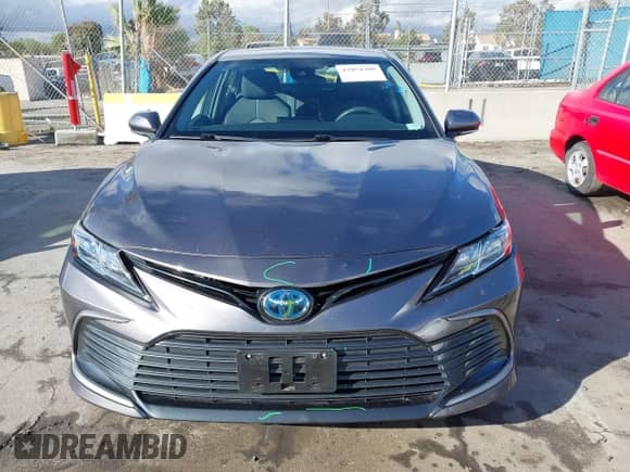 2023 Toyota Camry Hybrid LE z VIN 4T1C31AKXPU611291, wystawiony jako IAAI lot #43454380 z przebiegiem 48 339 mil mil oraz . Historia ofert i sprzedaży dostępna na DreamBid. Obrazek 12.
