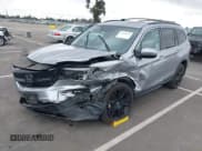 ✅ 2022 Honda Pilot Special Edition • VIN: 5FNYF6H22NB072210 • Lot: 43335113. Wystawiony na IAAI z przebiegiem 75 302 mil. Bezpłatny archiwum sprzedaży aukcyjnych z USA i szczegółowy raport historii pojazdu na DreamBid. Zdjęcie 17.