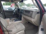 ✅ 2007 Jeep Commander Sport • VIN: 1J8HH48K07C625556 • Лот: 42361307. Опубликован ранее на IAAI с пробегом 168 630 миль. Бесплатный доступ к архиву аукционных продаж из США и подробный отчёт об истории автомобиля на DreamBid. Изображение 5.