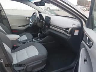 ✅ 2020 Hyundai Ioniq SEL • VIN: KMHC85LCXLU208677 • Lot: 40872216. Wystawiony na IAAI z przebiegiem 156 159 mil. Bezpłatny archiwum sprzedaży aukcyjnych z USA i szczegółowy raport historii pojazdu na DreamBid. Zdjęcie 5.