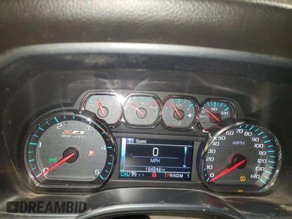 ✅ 2016 Chevrolet Silverado 2500HD LT • VIN: 1GC1KVE84GF299820 • Lot: 45502795. Wystawiony na Copart z przebiegiem 194 242 mil. Bezpłatny archiwum sprzedaży aukcyjnych z USA i szczegółowy raport historii pojazdu na DreamBid. Zdjęcie 9.