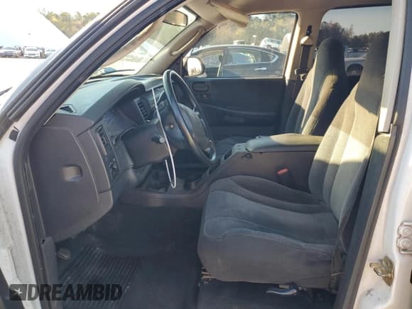 ✅ 2004 Dodge Dakota Sport • VIN: 1D7HL38K34S561259 • Lot: 83047884. Wystawiony na Copart z przebiegiem 118 565 mil. Bezpłatny archiwum sprzedaży aukcyjnych z USA i szczegółowy raport historii pojazdu na DreamBid. Zdjęcie 7.