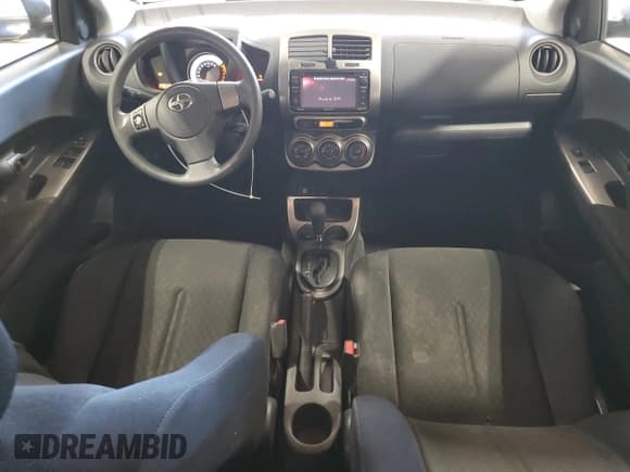 ✅ 2014 Scion xD • VIN: JTKKUPB42E1045795 • Lot: 87307695. Listed on Copart with 87,989 mi. Free auction sales archive from the USA and detailed vehicle history report at DreamBid. Image 8.