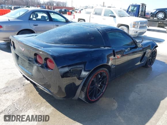 ✅ 2013 Chevrolet Corvette Grand Sport 3LT • VIN: 1G1YW2DW7D5104711 • Lot: 41669931. Wystawiony na IAAI z przebiegiem 62 867 mil. Bezpłatny archiwum sprzedaży aukcyjnych z USA i szczegółowy raport historii pojazdu na DreamBid. Zdjęcie 4.