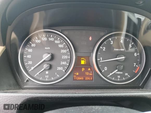 ✅ 2014 BMW X1 xDrive28i • VIN: WBAVL1C55EVY18969 • Lot: 86445995. Wystawiony na Copart z przebiegiem 112 649 mil. Bezpłatny archiwum sprzedaży aukcyjnych z USA i szczegółowy raport historii pojazdu na DreamBid. Zdjęcie 9.