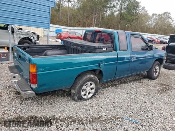 ✅ 1996 Nissan Frontier XE • VIN: 1N6SD16S9TC342204 • Lot: 95621245. Wystawiony na Copart z przebiegiem 209 293 mil. Bezpłatny archiwum sprzedaży aukcyjnych z USA i szczegółowy raport historii pojazdu na DreamBid. Zdjęcie 3.