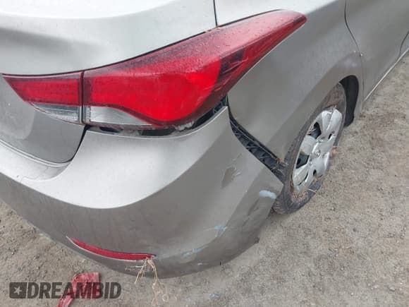 ✅ 2016 Hyundai Elantra SE • VIN: 5NPDH4AE5GH669423 • Лот: 43653624. Опубликован ранее на IAAI с пробегом 166 219 миль. Бесплатный доступ к архиву аукционных продаж из США и подробный отчёт об истории автомобиля на DreamBid. Изображение 19.