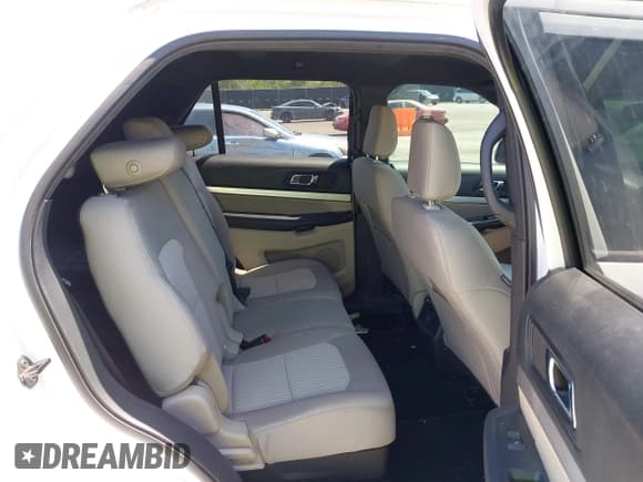✅ 2019 Ford Explorer • VIN: 1FM5K7B81KGA15155 • Lot: 42010776. Listed on IAAI with 91,299 mi. Free auction sales archive from the USA and detailed vehicle history report at DreamBid. Image 8.