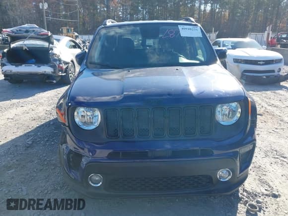 ✅ 2020 Jeep Renegade Latitude • VIN: ZACNJABB5LPL87163 • Lot: 40948221. Wystawiony na IAAI z przebiegiem 118 125 mil. Bezpłatny archiwum sprzedaży aukcyjnych z USA i szczegółowy raport historii pojazdu na DreamBid. Zdjęcie 12.