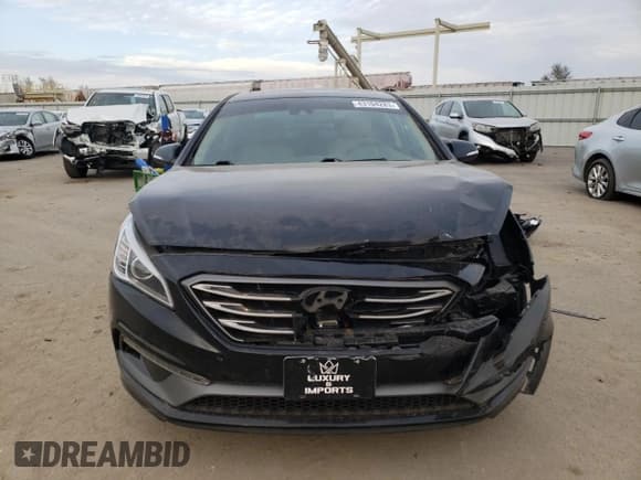 ✅ 2017 Hyundai Sonata Sport • VIN: 5NPE34AF7HH549135 • Lot: 43104283. Listed on Copart with 44,782 mi. Free auction sales archive from the USA and detailed vehicle history report at DreamBid. Image 5.