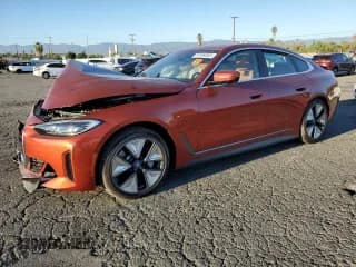 ✅ 2023 BMW i4 eDrive40 • VIN: WBY73AW00PFP67453 • Lot: 87099265. Wystawiony na Copart z przebiegiem 24 889 mil. Bezpłatny archiwum sprzedaży aukcyjnych z USA i szczegółowy raport historii pojazdu na DreamBid. Zdjęcie 1.