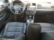 ✅ 2010 Volkswagen Jetta Limited Edition • VIN: 3VWAX7AJXAM114955 • Lot: 93268015. Wystawiony na Copart z przebiegiem 207 181 mil. Bezpłatny archiwum sprzedaży aukcyjnych z USA i szczegółowy raport historii pojazdu na DreamBid. Zdjęcie 8.