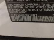 ✅ 2023 Volkswagen Atlas SE • VIN: 1V2HR2CA6PC510823 • Lot: 41576865. Wystawiony na IAAI z przebiegiem 22 991 mil. Bezpłatny archiwum sprzedaży aukcyjnych z USA i szczegółowy raport historii pojazdu na DreamBid. Zdjęcie 9.