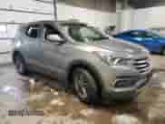 ✅ 2018 Hyundai Santa Fe 2.4L • VIN: 5NMZTDLB0JH082963 • Lot: 70990512. Wystawiony na Copart z przebiegiem 96 185 mil mil. Skorzystaj z bezpłatnego archiwum sprzedaży aukcyjnych z USA i zobacz szczegółowy raport historii pojazdu na DreamBid. Zdjęcie 4.