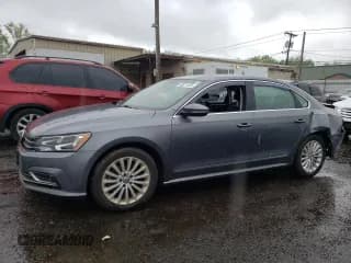 ✅ 2017 Volkswagen Passat SE • VIN: 1VWBT7A30HC034383 • Lot: 55571355. Listed on Copart with 39,443 mi. Free auction sales archive from the USA and detailed vehicle history report at DreamBid. Image 1.