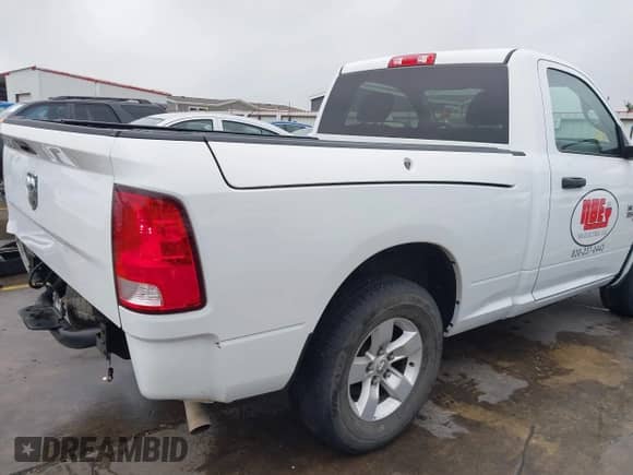 2022 Ram 1500 Tradesman с VIN 3C6JR6AT9NG210824, выставлен на аукционе IAAI как лот 42161290 с пробегом 61 371 миль миль и . История ставок и продаж доступна на DreamBid. Изображение 22.
