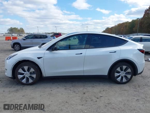 ✅ 2023 Tesla Model Y Long Range • VIN: 7SAYGDEE0PF768148 • Лот: 43656385. Опубликован ранее на IAAI с пробегом 44 126 миль. Бесплатный доступ к архиву аукционных продаж из США и подробный отчёт об истории автомобиля на DreamBid. Изображение 15.