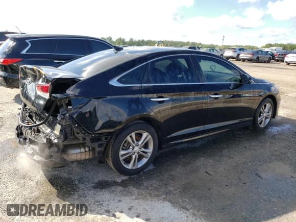 ✅ 2018 Hyundai Sonata Limited • VIN: 5NPE34AF2JH644465 • Lot: 44590153. Listed on Copart with 61,830 mi. Free auction sales archive from the USA and detailed vehicle history report at DreamBid. Image 3.