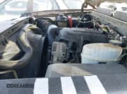 ✅ 2008 Chevrolet Silverado 2500HD 1LT • VIN: 1GCHK29KX8E163363 • Lot: 42540648. Wystawiony na IAAI z przebiegiem 242 555 mil. Bezpłatny archiwum sprzedaży aukcyjnych z USA i szczegółowy raport historii pojazdu na DreamBid. Zdjęcie 20.