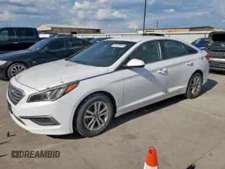 ✅ 2016 Hyundai Sonata SE • VIN: 5NPE24AF2GH401752 • Лот: 84792665. Опубликован ранее на Copart с пробегом 112 449 миль. Бесплатный доступ к архиву аукционных продаж из США и подробный отчёт об истории автомобиля на DreamBid. Изображение 1.