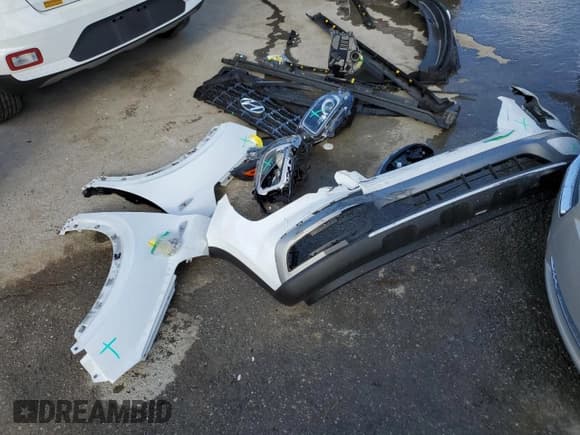 ✅ 2023 Hyundai Venue SEL • VIN: KMHRC8A33PU276712 • Lot: 85331294. Listed on Copart with 12,830 mi. Free auction sales archive from the USA and detailed vehicle history report at DreamBid. Image 14.