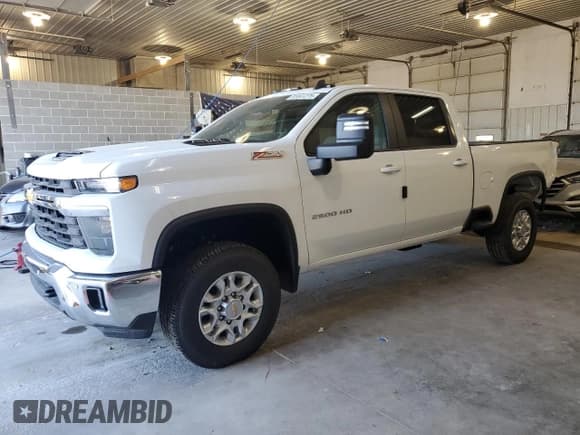 ✅ 2025 Chevrolet Silverado 2500HD LT • VIN: 2GC4KNE79S1135824 • Lot: 81041275. Wystawiony na Copart z przebiegiem 44 mil. Bezpłatny archiwum sprzedaży aukcyjnych z USA i szczegółowy raport historii pojazdu na DreamBid. Zdjęcie 1.