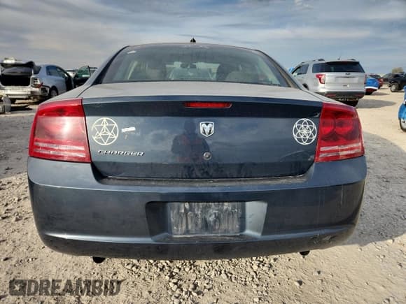 ✅ 2008 Dodge Charger • VIN: 2B3KA43G78H315389 • Lot: 86552295. Wystawiony na Copart z przebiegiem 215 226 mil. Bezpłatny archiwum sprzedaży aukcyjnych z USA i szczegółowy raport historii pojazdu na DreamBid. Zdjęcie 6.