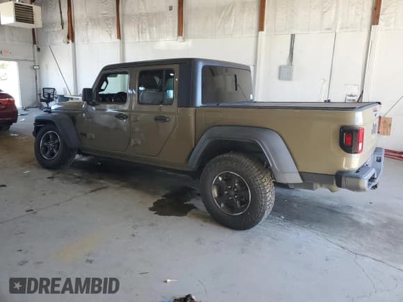✅ 2020 Jeep Gladiator Sport S • VIN: 1C6JJTAG9LL165862 • Лот: 87068175. Опубликован ранее на Copart с пробегом 102 825 миль. Бесплатный доступ к архиву аукционных продаж из США и подробный отчёт об истории автомобиля на DreamBid. Изображение 2.